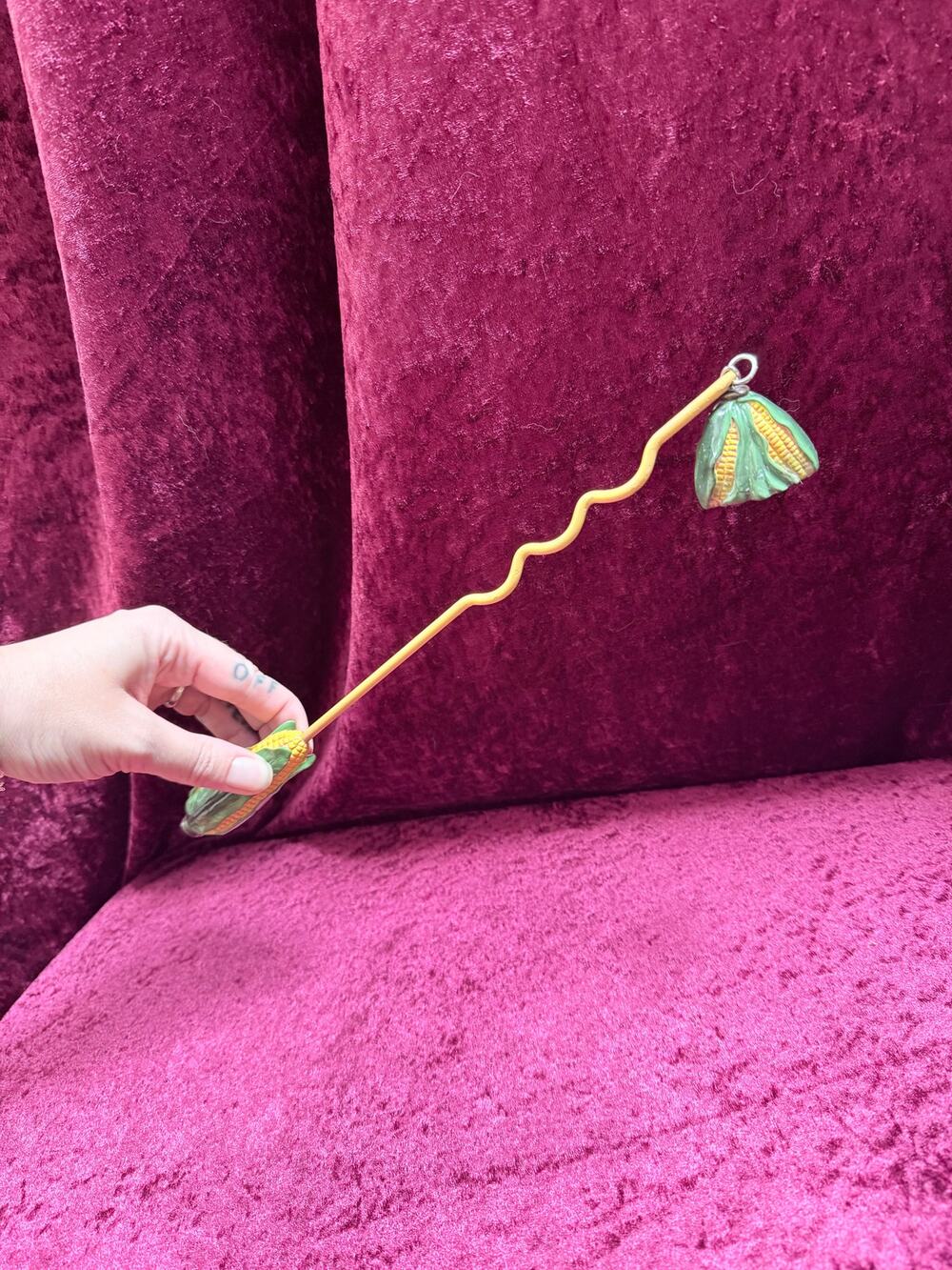 Vintage Home Decor Resin Candle Snuffer – Figural Corn Cob Kitsch Design